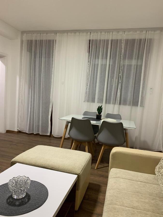 Mar Lux Apartment Kumanovo Exterior photo
