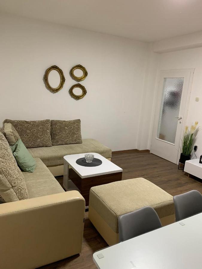Mar Lux Apartment Kumanovo Exterior photo