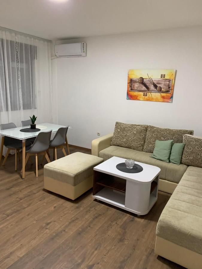 Mar Lux Apartment Kumanovo Exterior photo
